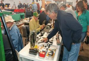 Don’s Fabulous Crystal River Gun Show Table